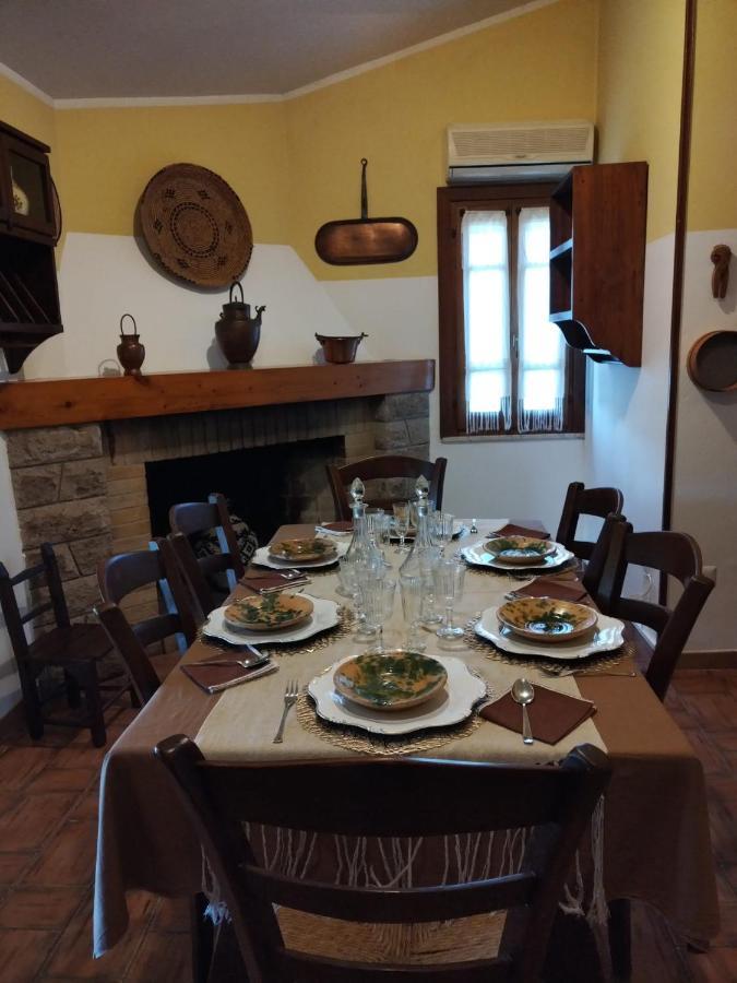 Il Casale Del Cortonese Apartman Sassari Kültér fotó